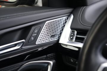 Voertuigafbeelding 32