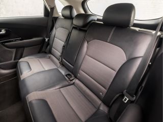 Voertuigafbeelding 14