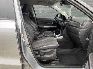 Voertuigafbeelding 16