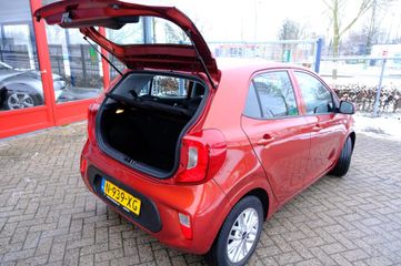 Voertuigafbeelding 8