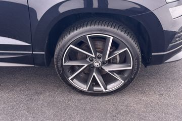 Voertuigafbeelding 6