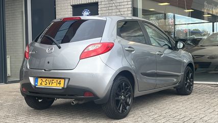 Voertuigafbeelding 3