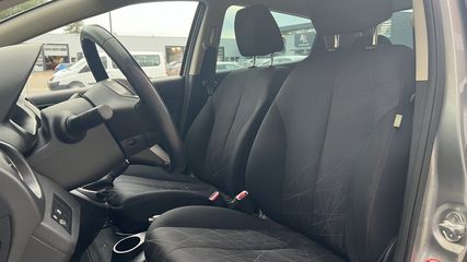 Voertuigafbeelding 6