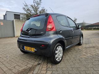 Voertuigafbeelding 10