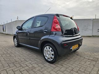 Voertuigafbeelding 11