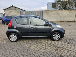 Voertuigafbeelding 5