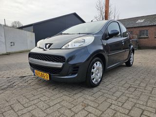 Voertuigafbeelding 8