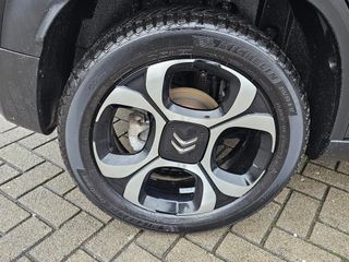 Voertuigafbeelding 8