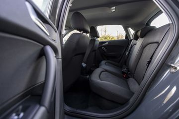 Voertuigafbeelding 13