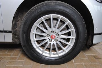 Voertuigafbeelding 5