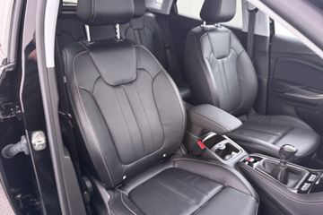 Voertuigafbeelding 14