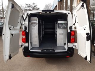 Voertuigafbeelding 10