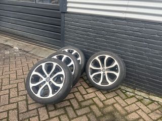 Voertuigafbeelding 8