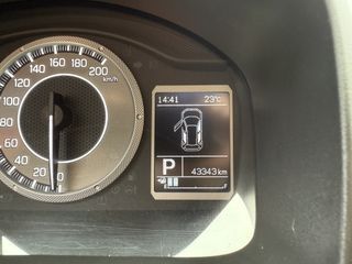 Voertuigafbeelding 6