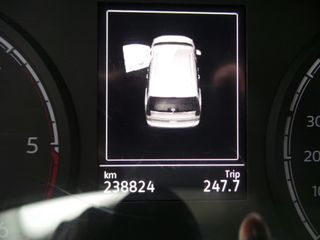 Voertuigafbeelding 8