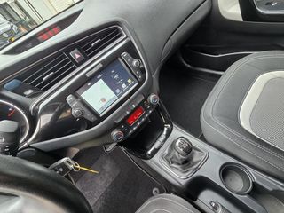 Voertuigafbeelding 16