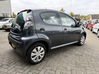 Voertuigafbeelding 4