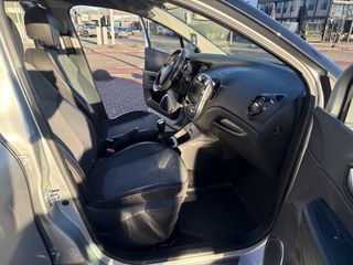 Voertuigafbeelding 37