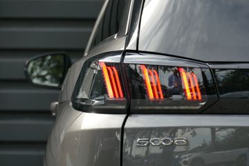 Voertuigafbeelding 5