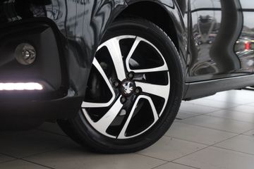 Voertuigafbeelding 10