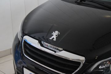 Voertuigafbeelding 12