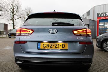 Voertuigafbeelding 3