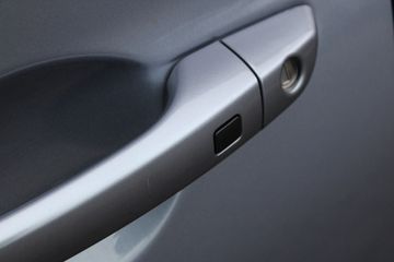 Voertuigafbeelding 6