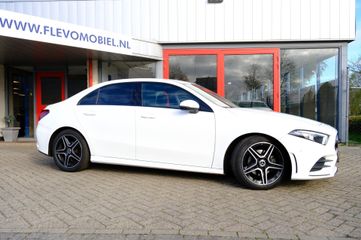 Voertuigafbeelding 3