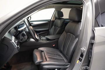 Voertuigafbeelding 9