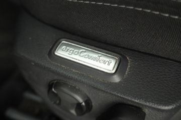 Voertuigafbeelding 18