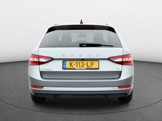 Voertuigafbeelding 6