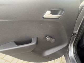 Voertuigafbeelding 17