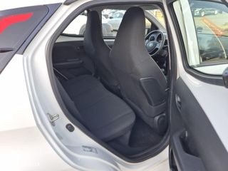 Voertuigafbeelding 9