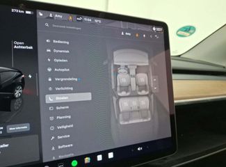 Voertuigafbeelding 12