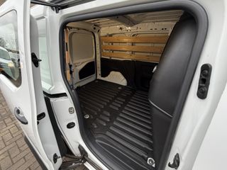 Voertuigafbeelding 16