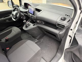 Voertuigafbeelding 6