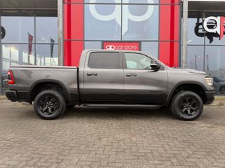 Voertuigafbeelding 4