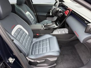 Voertuigafbeelding 9