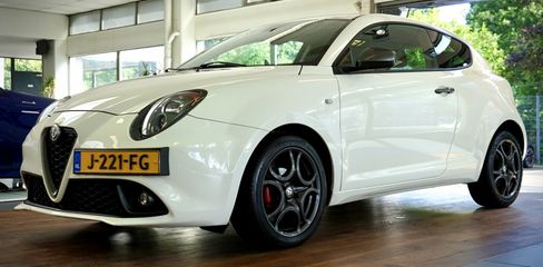 Voertuigafbeelding 4