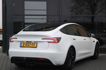 Voertuigafbeelding 9