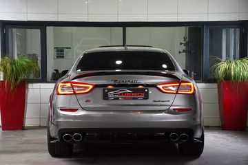 Voertuigafbeelding 4