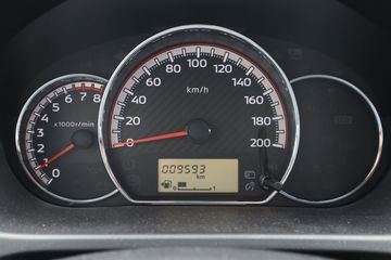 Voertuigafbeelding 6