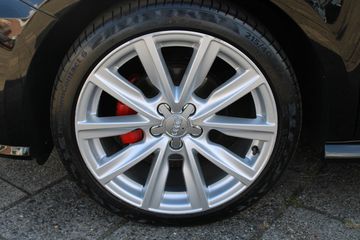 Voertuigafbeelding 10