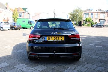 Voertuigafbeelding 3