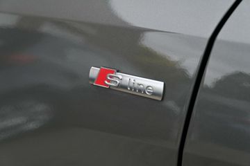 Voertuigafbeelding 30