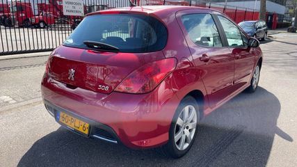 Voertuigafbeelding 4