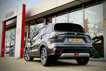 Voertuigafbeelding 8