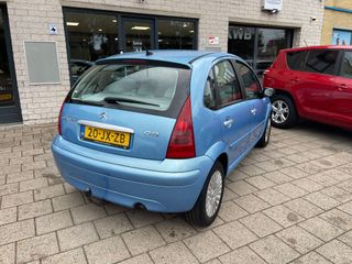 Voertuigafbeelding 10