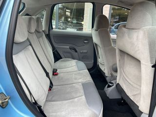 Voertuigafbeelding 26