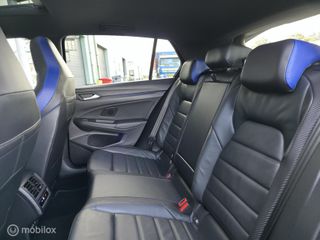 Voertuigafbeelding 12